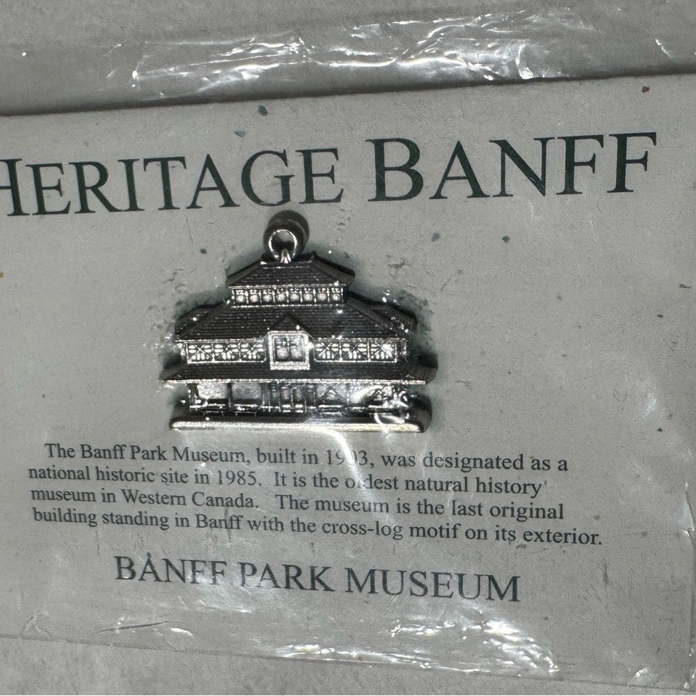 Collectible Vintage Canadian Heritage Banff Ailkens Pewter Charm
